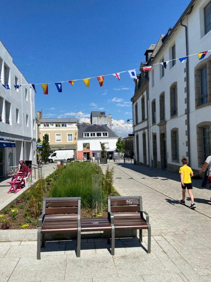 Votre Mini Maison En Plein Coeur Du Centre Ville -Terrasse - Et Parking Prive Sur Place Clos - Draps Et Menage Inclus Concarneau Esterno foto
