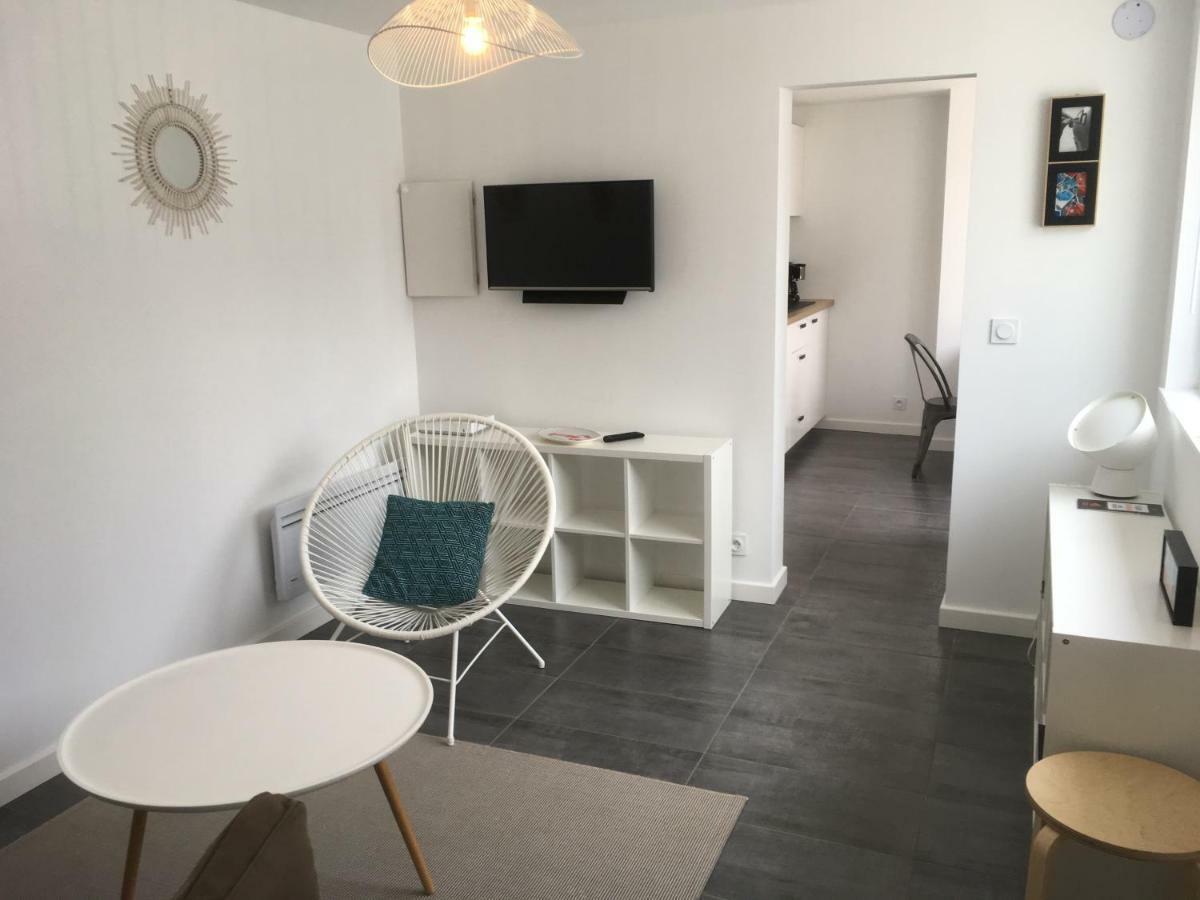 Votre Mini Maison En Plein Coeur Du Centre Ville -Terrasse - Et Parking Prive Sur Place Clos - Draps Et Menage Inclus Concarneau Esterno foto