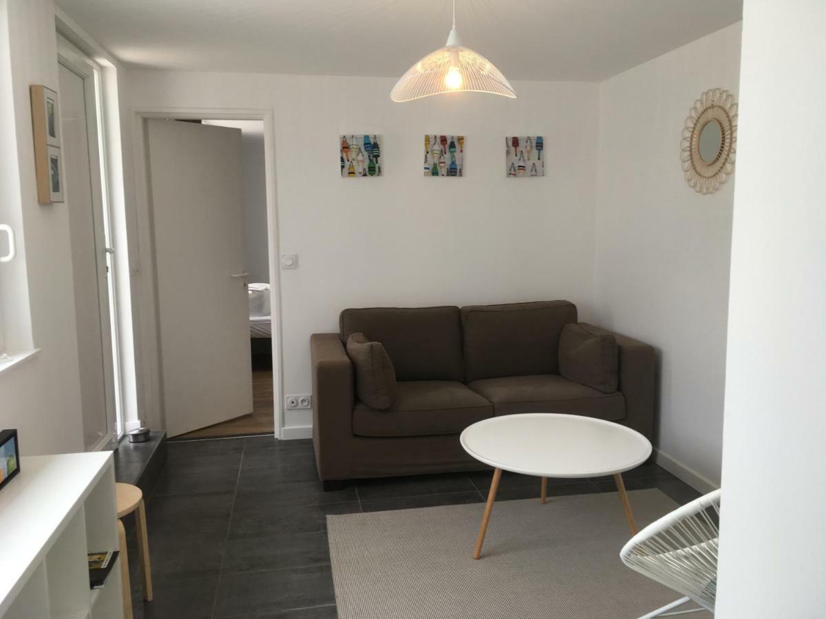 Votre Mini Maison En Plein Coeur Du Centre Ville -Terrasse - Et Parking Prive Sur Place Clos - Draps Et Menage Inclus Concarneau Esterno foto